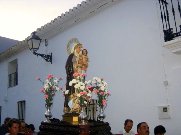 Procesión de la Virgen del Rosario